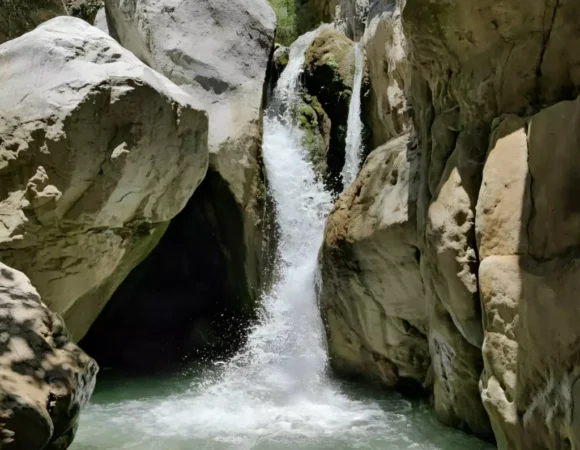Jeep Safari to Sarakina Gorge